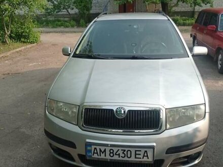 Шкода Фабия 2007 в Житомире на Automoto.ua Серый Шкода Фабия, объемом двигателя 1.39 л и пробегом 319 тыс. км за 4200 $, фото 1 на Automoto.ua