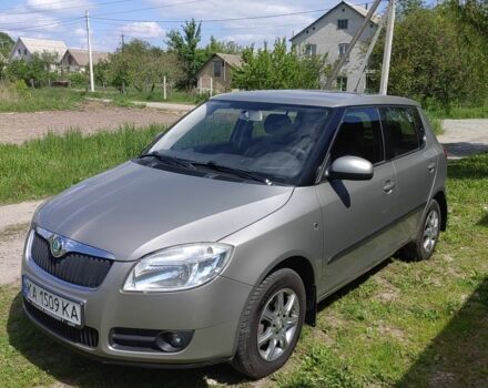 Сірий Шкода Фабія, об'ємом двигуна 1.4 л та пробігом 133 тис. км за 5800 $, фото 1 на Automoto.ua