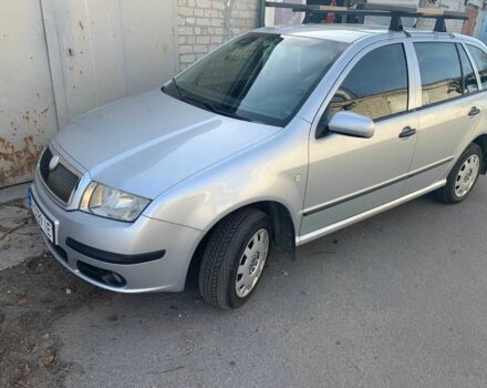 Серый Шкода Фабия, объемом двигателя 1.4 л и пробегом 253 тыс. км за 4900 $, фото 1 на Automoto.ua