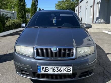 Серый Шкода Фабия, объемом двигателя 1.2 л и пробегом 228 тыс. км за 5200 $, фото 1 на Automoto.ua