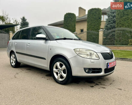 Серый Шкода Фабия, объемом двигателя 1.6 л и пробегом 247 тыс. км за 5150 $, фото 1 на Automoto.ua