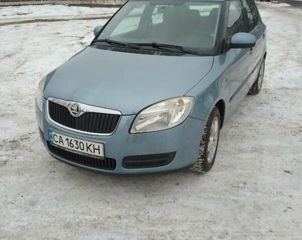 Серый Шкода Фабия, объемом двигателя 1.6 л и пробегом 162 тыс. км за 6800 $, фото 1 на Automoto.ua