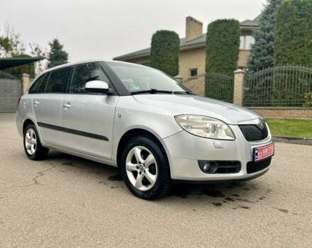 Серый Шкода Фабия, объемом двигателя 1.6 л и пробегом 247 тыс. км за 5350 $, фото 1 на Automoto.ua