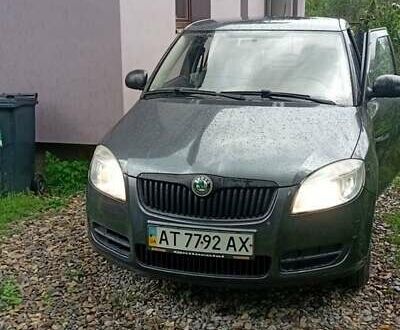 Сірий Шкода Фабія, об'ємом двигуна 1.2 л та пробігом 82 тис. км за 4350 $, фото 1 на Automoto.ua