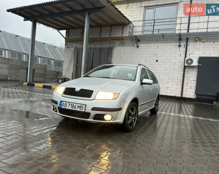 Серый Шкода Фабия, объемом двигателя 1.4 л и пробегом 203 тыс. км за 4800 $, фото 1 на Automoto.ua