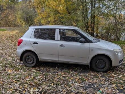 Шкода Фабия 2007 в Миргороде на Automoto.ua Серый Шкода Фабия, объемом двигателя 1.2 л и пробегом 144 тыс. км за 3800 $, фото 1 на Automoto.ua