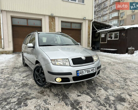 Сірий Шкода Фабія, об'ємом двигуна 1.39 л та пробігом 203 тис. км за 4900 $, фото 1 на Automoto.ua