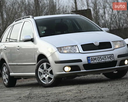 Сірий Шкода Фабія, об'ємом двигуна 1.39 л та пробігом 209 тис. км за 5350 $, фото 1 на Automoto.ua