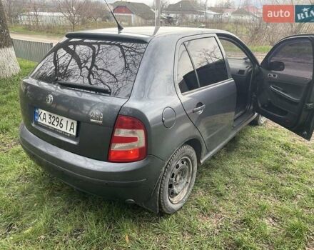 Серый Шкода Фабия, объемом двигателя 1.2 л и пробегом 145 тыс. км за 3900 $, фото 1 на Automoto.ua