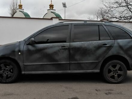 Серый Шкода Фабия, объемом двигателя 1.9 л и пробегом 270 тыс. км за 2700 $, фото 1 на Automoto.ua