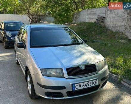 Серый Шкода Фабия, объемом двигателя 1.2 л и пробегом 244 тыс. км за 3500 $, фото 1 на Automoto.ua