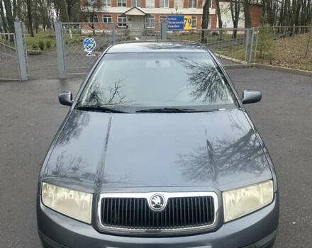 Серый Шкода Фабия, объемом двигателя 1.39 л и пробегом 180 тыс. км за 4350 $, фото 1 на Automoto.ua