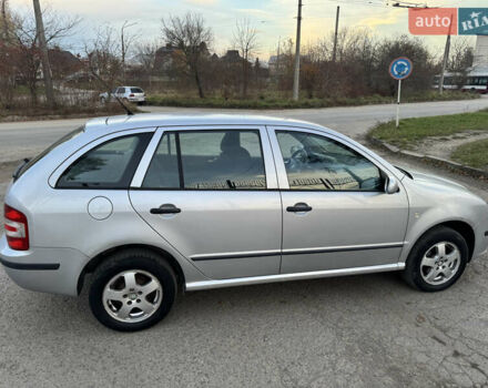 Серый Шкода Фабия, объемом двигателя 1.4 л и пробегом 183 тыс. км за 4500 $, фото 1 на Automoto.ua