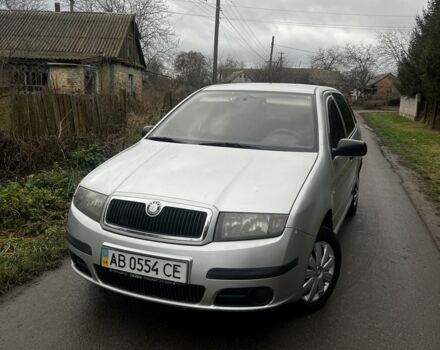Серый Шкода Фабия, объемом двигателя 1.2 л и пробегом 205 тыс. км за 3500 $, фото 1 на Automoto.ua