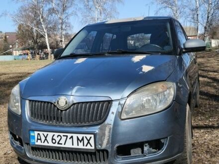 Сірий Шкода Фабія, об'ємом двигуна 1.2 л та пробігом 174 тис. км за 2400 $, фото 1 на Automoto.ua