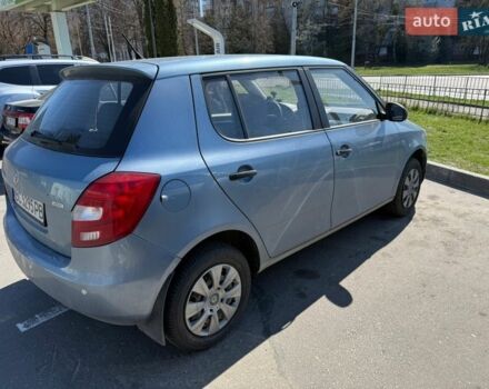 Серый Шкода Фабия, объемом двигателя 1.2 л и пробегом 84 тыс. км за 3800 $, фото 1 на Automoto.ua