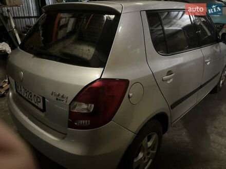 Шкода Фабия 2007 в Шепетовке на Automoto.ua Серый Шкода Фабия, объемом двигателя 1.4 л и пробегом 192 тыс. км за 3500 $, фото 1 на Automoto.ua