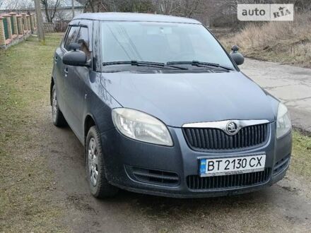 Шкода Фабія 2007 у Умани на Automoto.ua Сірий Шкода Фабія, об'ємом двигуна 1.2 л та пробігом 193 тис. км за 4300 $, фото 1 на Automoto.ua
