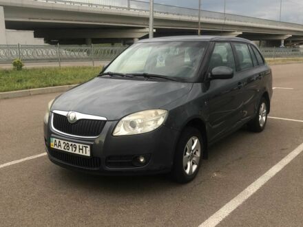 Серый Шкода Фабия, объемом двигателя 1.4 л и пробегом 255 тыс. км за 5850 $, фото 1 на Automoto.ua