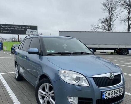 Серый Шкода Фабия, объемом двигателя 1.6 л и пробегом 218 тыс. км за 6300 $, фото 1 на Automoto.ua