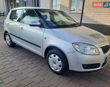 Сірий Шкода Фабія, об'ємом двигуна 1.39 л та пробігом 182 тис. км за 5200 $, фото 1 на Automoto.ua