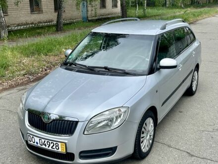 Серый Шкода Фабия, объемом двигателя 1.4 л и пробегом 230 тыс. км за 5350 $, фото 1 на Automoto.ua