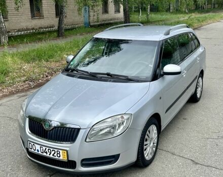 Серый Шкода Фабия, объемом двигателя 1.4 л и пробегом 230 тыс. км за 5350 $, фото 1 на Automoto.ua