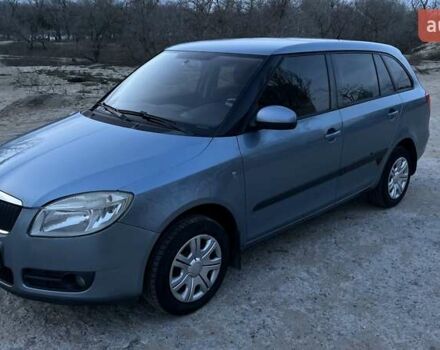 Серый Шкода Фабия, объемом двигателя 1.39 л и пробегом 201 тыс. км за 4500 $, фото 1 на Automoto.ua