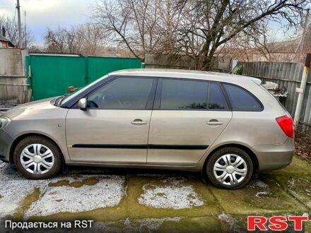 Шкода Фабия 2008 в Балаклее на Automoto.ua Серый Шкода Фабия, объемом двигателя 1.6 л и пробегом 177 тыс. км за 6500 $, фото 1 на Automoto.ua
