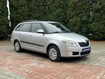 Серый Шкода Фабия, объемом двигателя 1.6 л и пробегом 211 тыс. км за 6800 $, фото 1 на Automoto.ua
