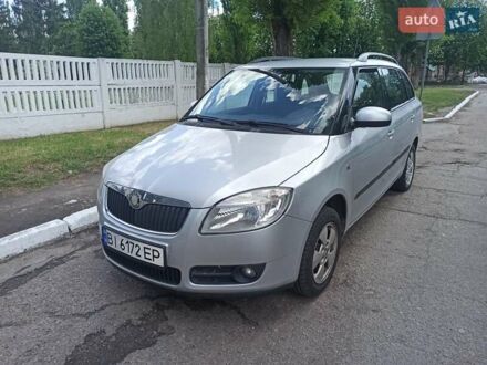 Шкода Фабия 2008 в Кременчуге на Automoto.ua Серый Шкода Фабия, объемом двигателя 1.39 л и пробегом 230 тыс. км за 5300 $, фото 1 на Automoto.ua