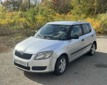 Шкода Фабия 2008 в Хусте на Automoto.ua Серый Шкода Фабия, объемом двигателя 1.2 л и пробегом 210 тыс. км за 4500 $, фото 1 на Automoto.ua