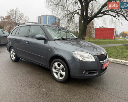 Серый Шкода Фабия, объемом двигателя 1.6 л и пробегом 195 тыс. км за 6500 $, фото 1 на Automoto.ua