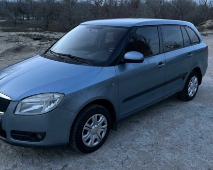 Серый Шкода Фабия, объемом двигателя 1.4 л и пробегом 201 тыс. км за 4500 $, фото 1 на Automoto.ua