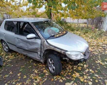 Серый Шкода Фабия, объемом двигателя 1.2 л и пробегом 270 тыс. км за 2500 $, фото 1 на Automoto.ua