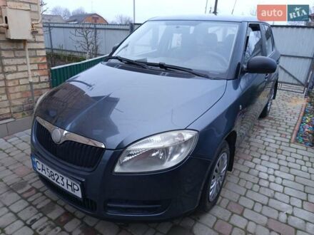 Серый Шкода Фабия, объемом двигателя 1.2 л и пробегом 210 тыс. км за 3950 $, фото 1 на Automoto.ua