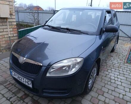 Сірий Шкода Фабія, об'ємом двигуна 1.2 л та пробігом 210 тис. км за 3950 $, фото 1 на Automoto.ua