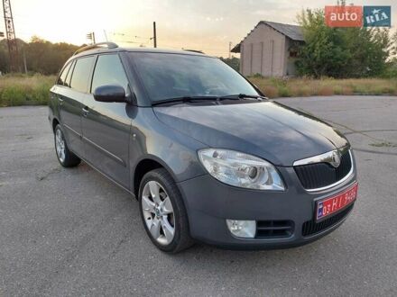 Сірий Шкода Фабія, об'ємом двигуна 1.6 л та пробігом 177 тис. км за 6500 $, фото 1 на Automoto.ua
