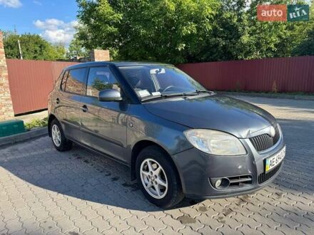 Серый Шкода Фабия, объемом двигателя 1.39 л и пробегом 390 тыс. км за 3600 $, фото 1 на Automoto.ua