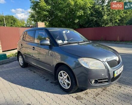 Серый Шкода Фабия, объемом двигателя 1.39 л и пробегом 390 тыс. км за 3600 $, фото 1 на Automoto.ua