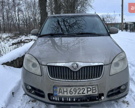 Сірий Шкода Фабія, об'ємом двигуна 1.39 л та пробігом 235 тис. км за 4400 $, фото 1 на Automoto.ua