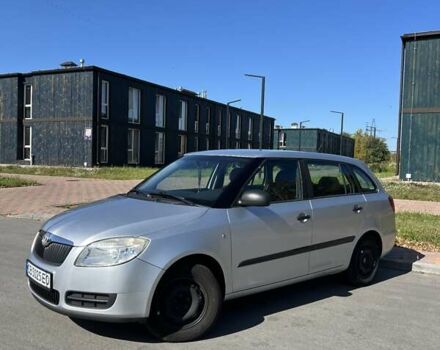 Сірий Шкода Фабія, об'ємом двигуна 1.39 л та пробігом 285 тис. км за 4150 $, фото 1 на Automoto.ua