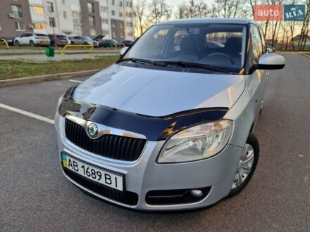 Серый Шкода Фабия, объемом двигателя 1.4 л и пробегом 147 тыс. км за 5600 $, фото 1 на Automoto.ua