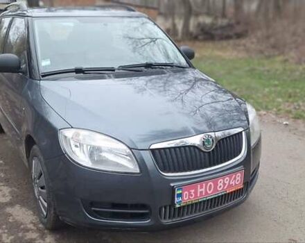 Серый Шкода Фабия, объемом двигателя 1.4 л и пробегом 220 тыс. км за 5550 $, фото 1 на Automoto.ua