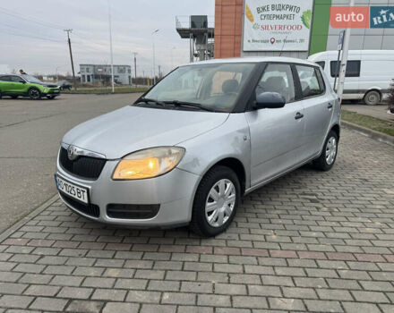 Серый Шкода Фабия, объемом двигателя 1.2 л и пробегом 316 тыс. км за 3350 $, фото 1 на Automoto.ua