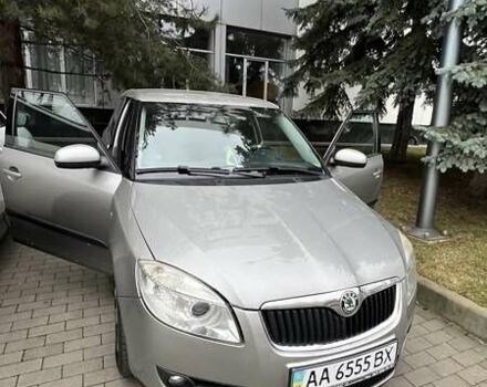 Сірий Шкода Фабія, об'ємом двигуна 1.6 л та пробігом 200 тис. км за 6500 $, фото 1 на Automoto.ua