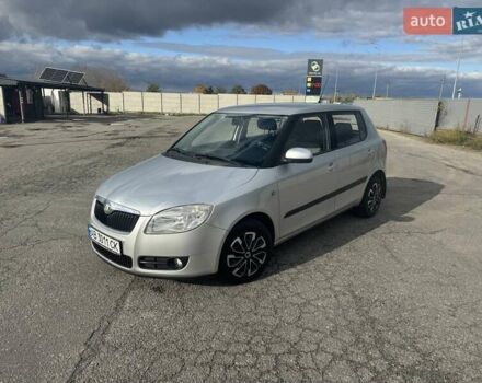 Шкода Фабия 2008 в Виннице на Automoto.ua Серый Шкода Фабия, объемом двигателя 1.39 л и пробегом 215 тыс. км за 4200 $, фото 1 на Automoto.ua