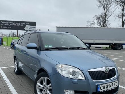 Серый Шкода Фабия, объемом двигателя 1.6 л и пробегом 218 тыс. км за 6300 $, фото 1 на Automoto.ua