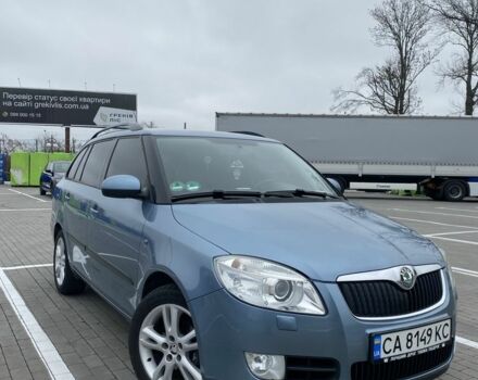 Серый Шкода Фабия, объемом двигателя 1.6 л и пробегом 218 тыс. км за 6300 $, фото 1 на Automoto.ua