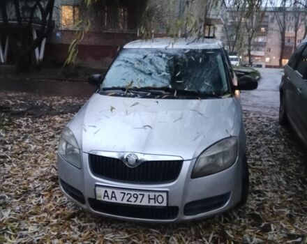 Серый Шкода Фабия, объемом двигателя 1.4 л и пробегом 320 тыс. км за 2500 $, фото 1 на Automoto.ua